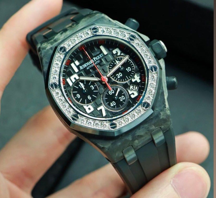 Audemars Piguet OFFSHORE 37mm CARBON FORGED DIAMONDS