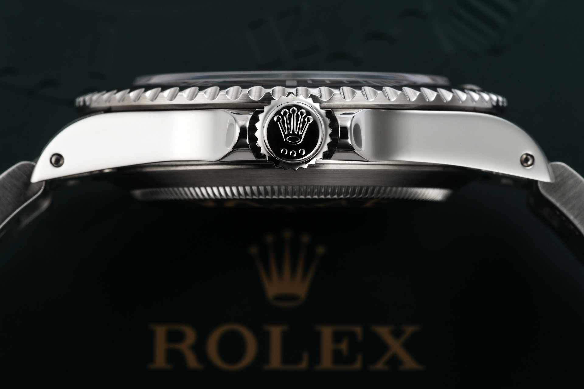 Rolex Submariner No Date 14060M Random 4 Lines