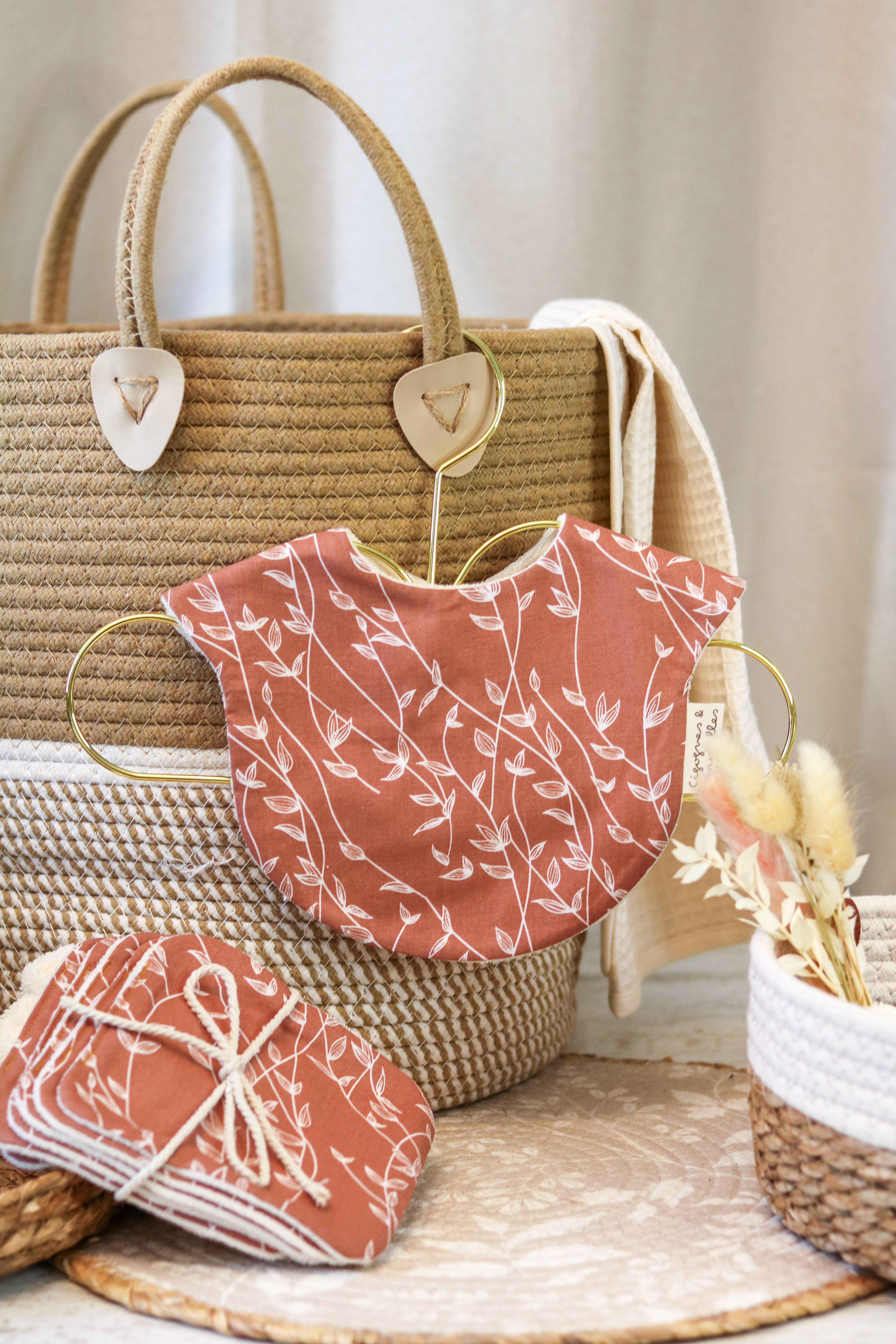 Bavoir Lianes Terracotta