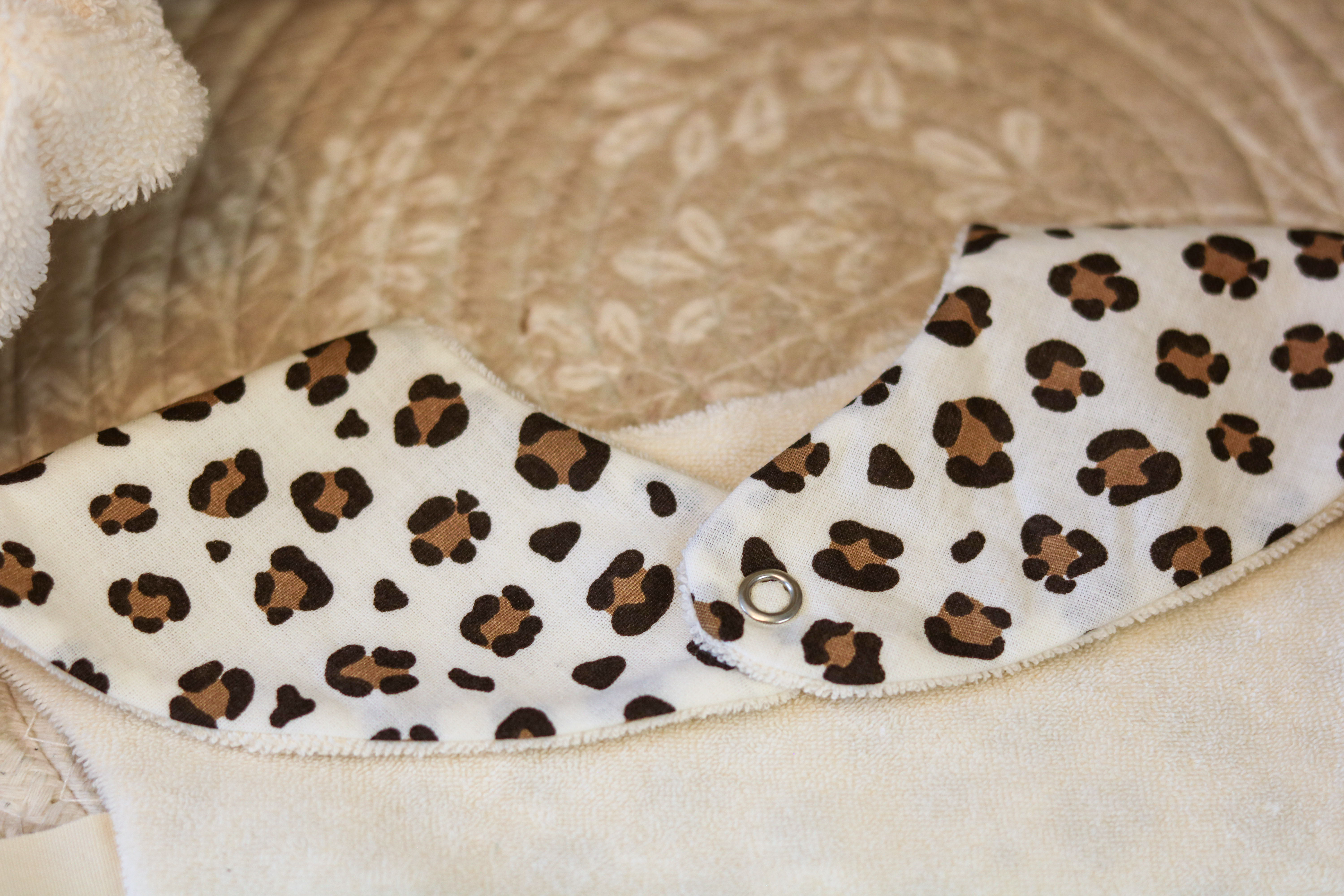 Bavoir Tâches Sauvages 