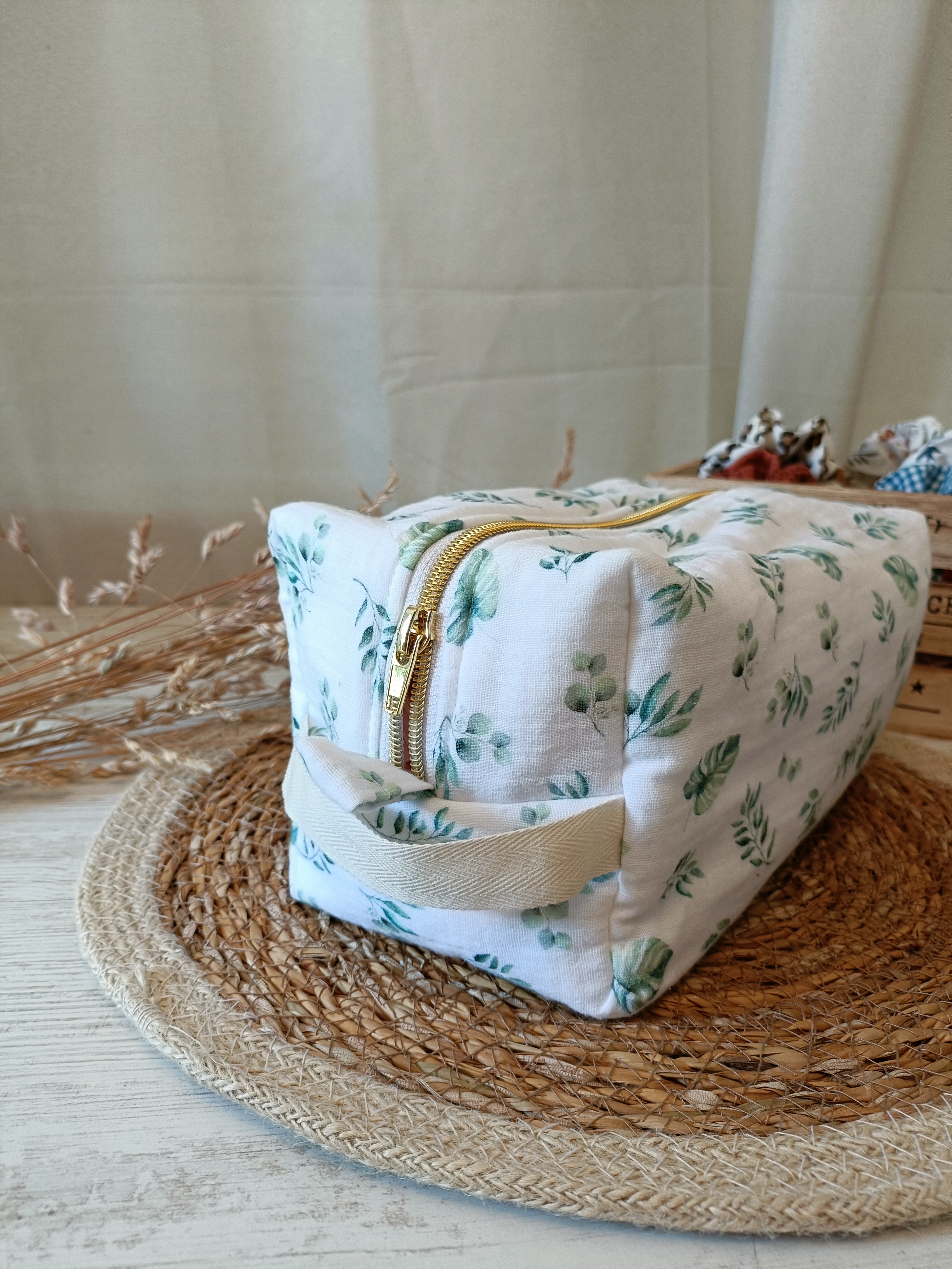 Trousse de Toilette Brodée