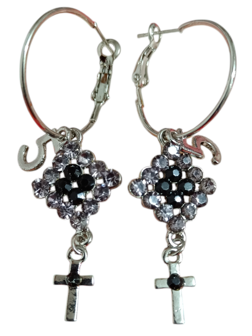 Pendientes de aro con colgante de cruz