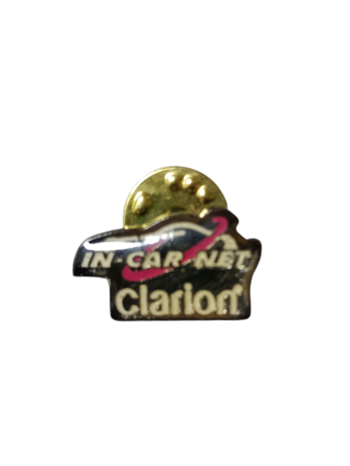 Insignia de solapa Clarion