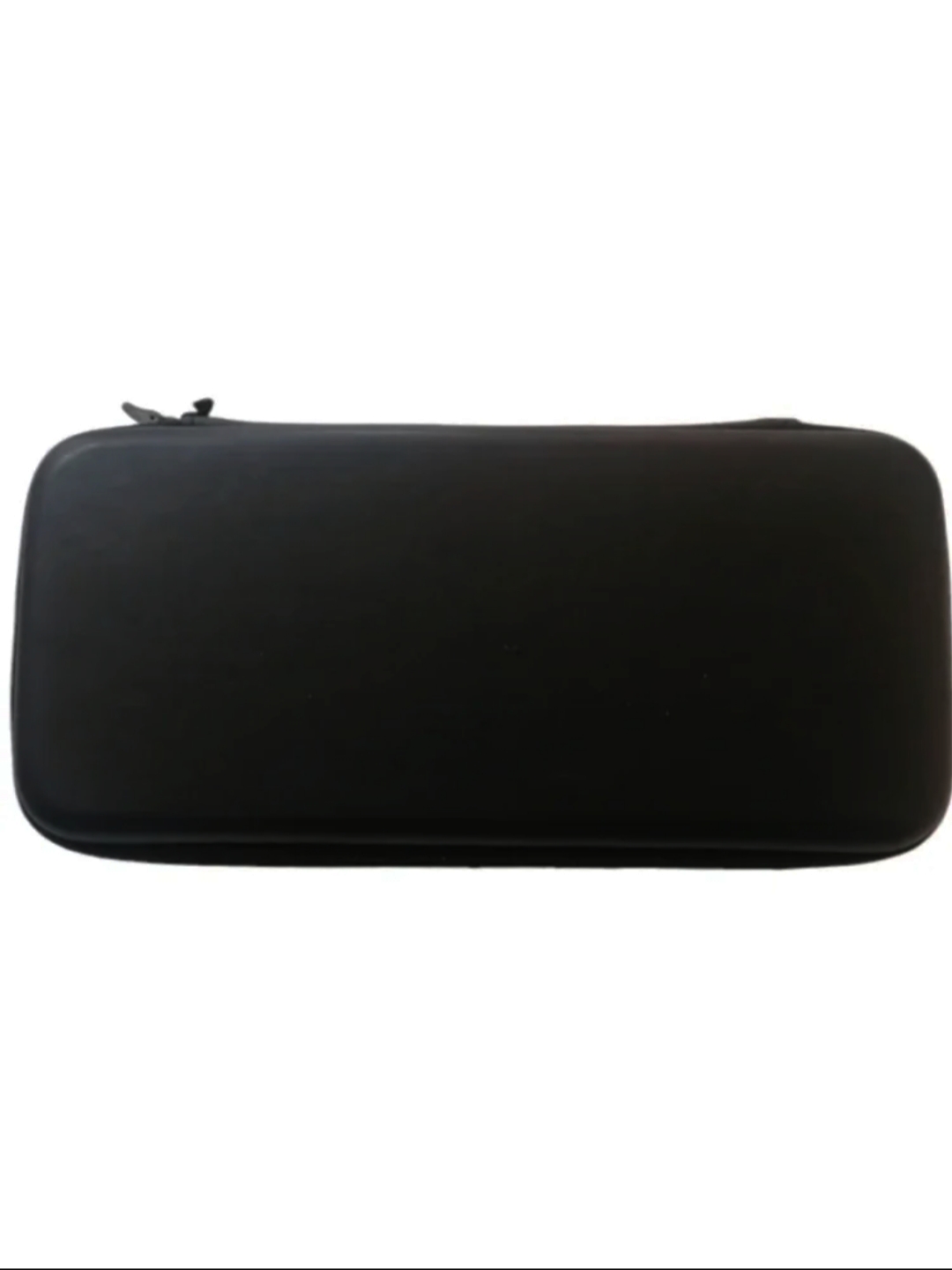 Funda para la consola Nintendo Switch. Cuenta con dos gomas de sujeción para la consola y una rejilla organizadora. Semi Nueva