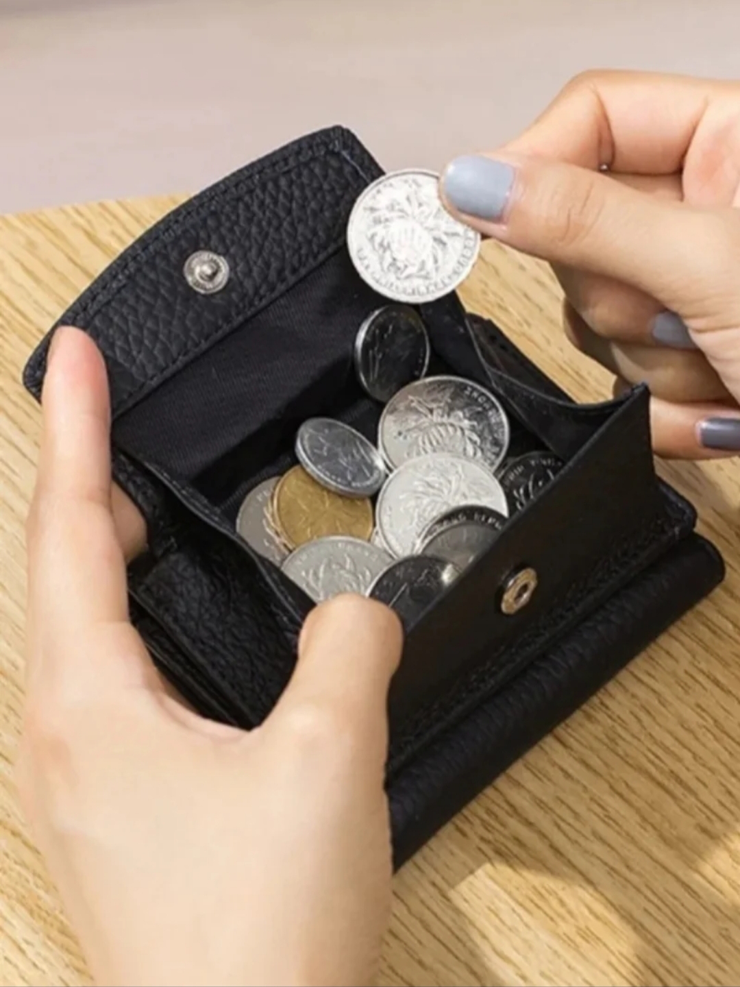 Cartera RFID de Piel Genuino para Mujer – Elegancia, Seguridad y Estilo Premium