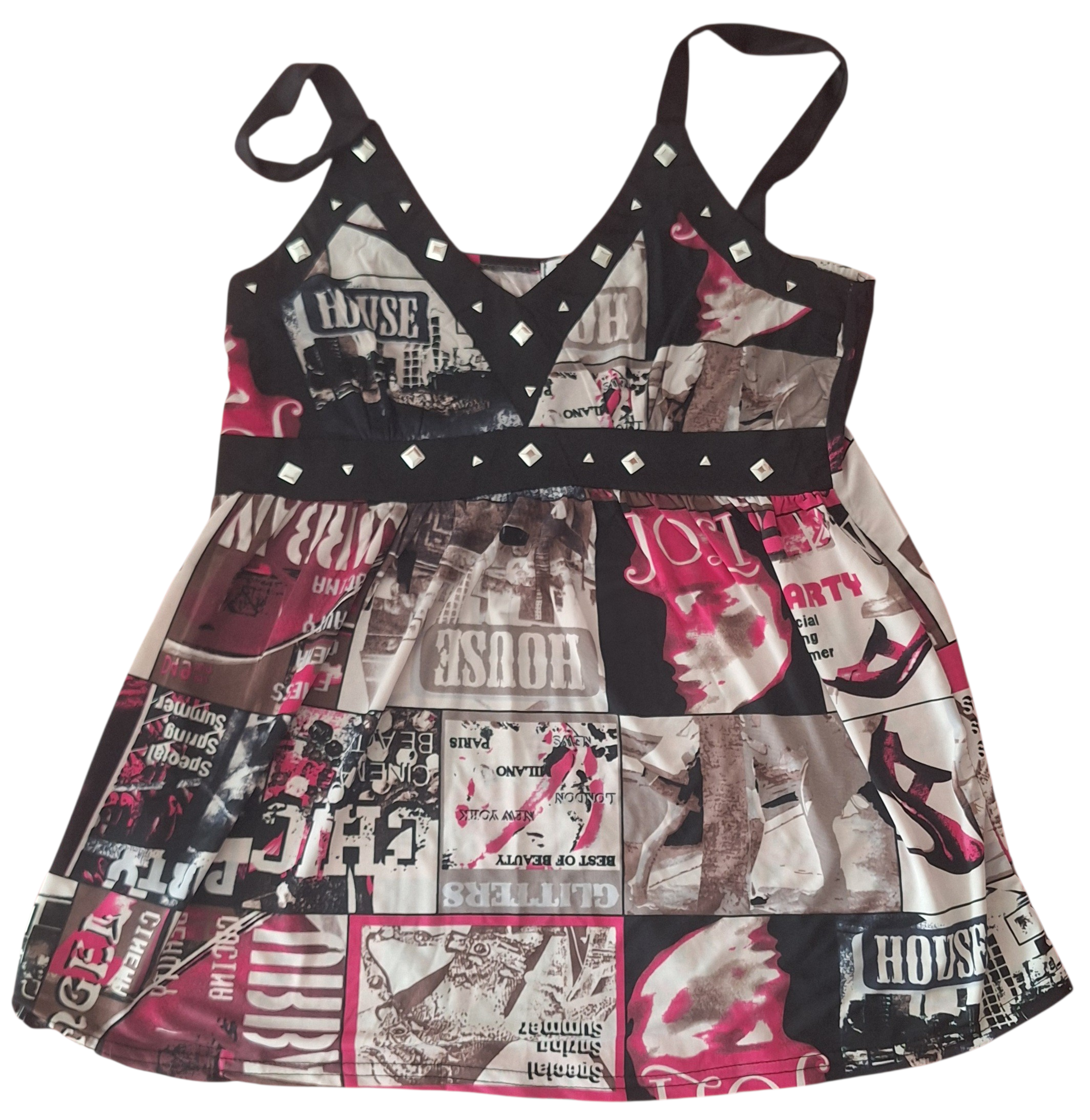 Vestido Estampado Moderno con Tachas Decorativas