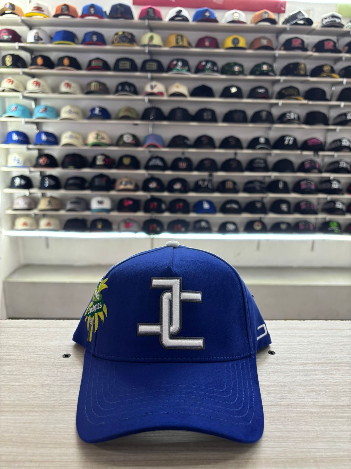 JC Hats "Gamuza"