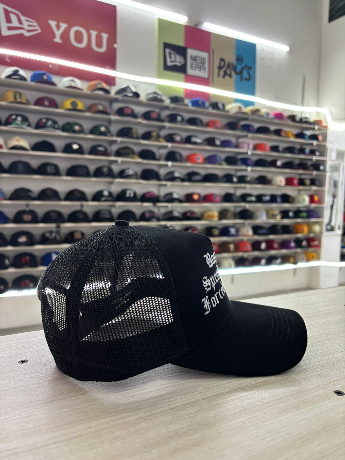 JC Hats "Gamuza"