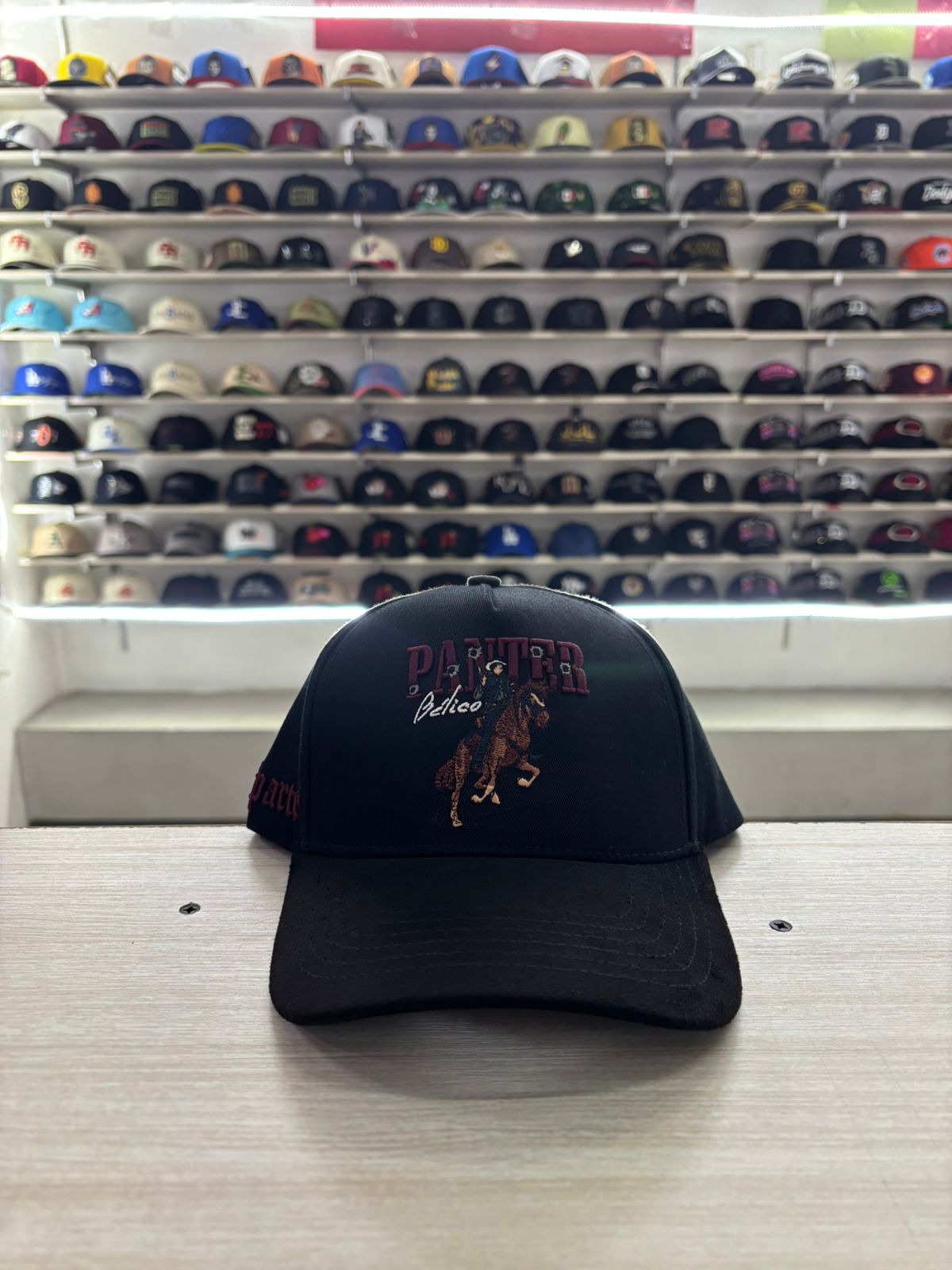 Gallo Fino x Panter Bélico