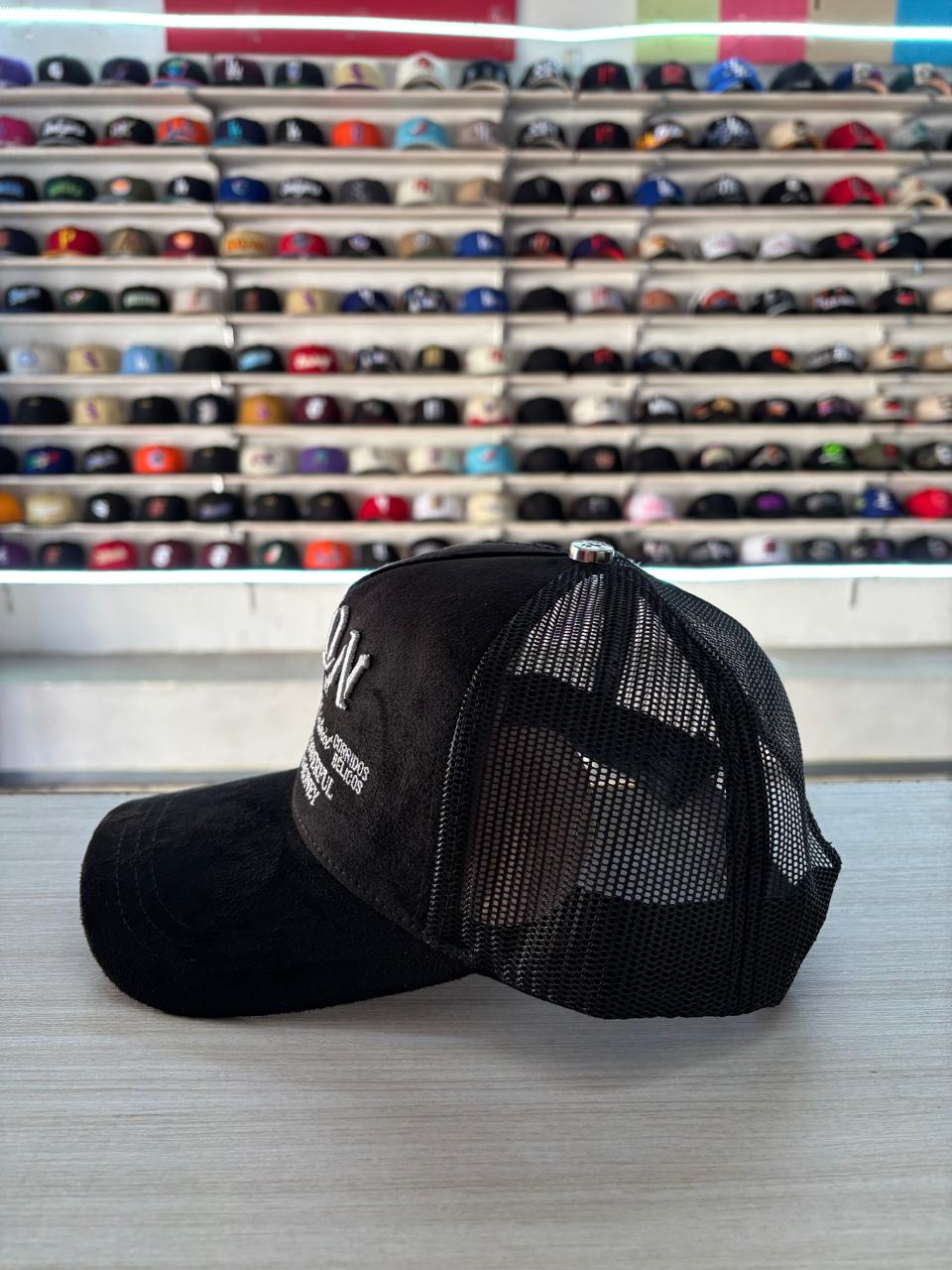 Barbas Hats "Si No Quieres No"