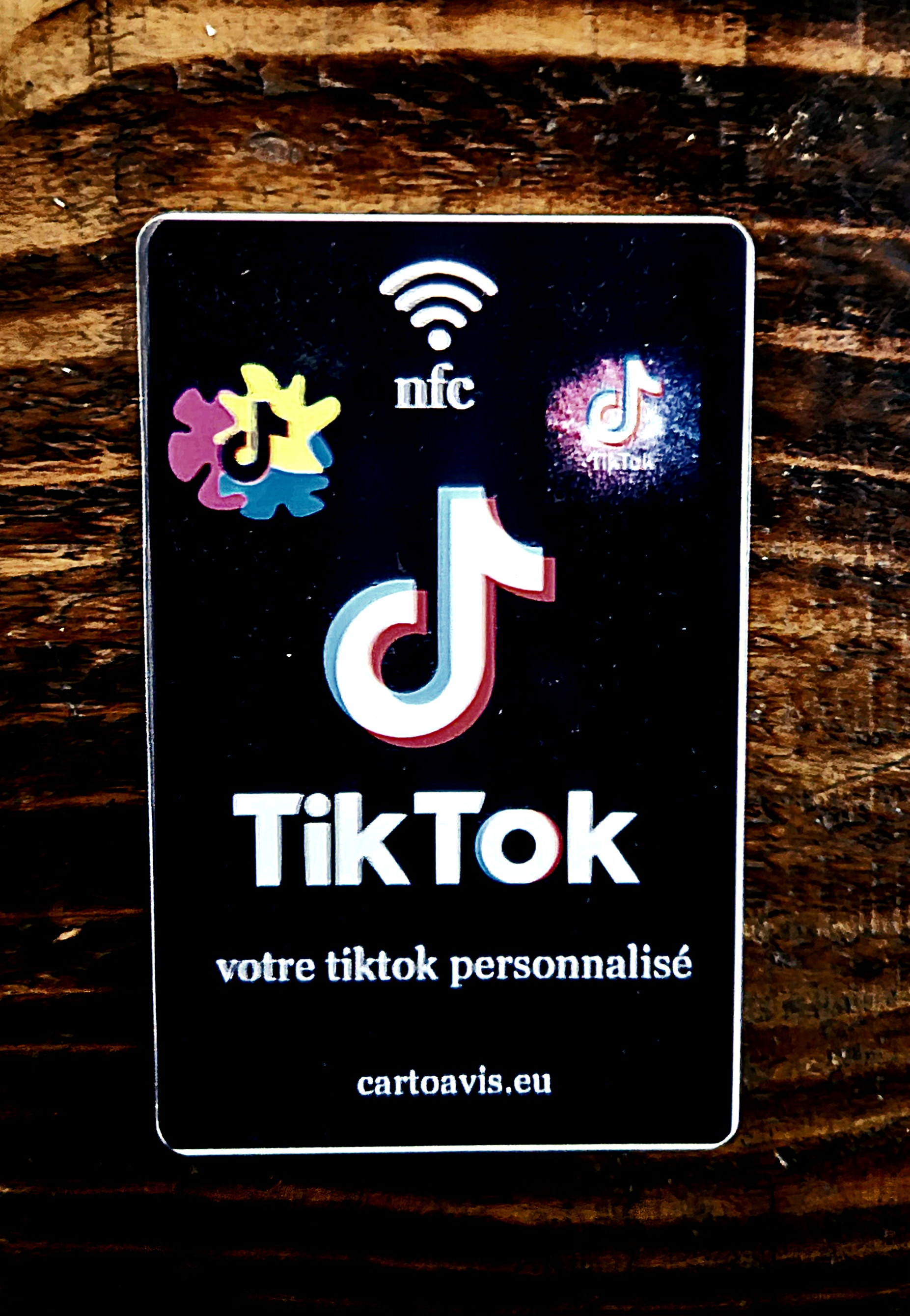 Carte Connectée NFC (personnalisée)  TikTok