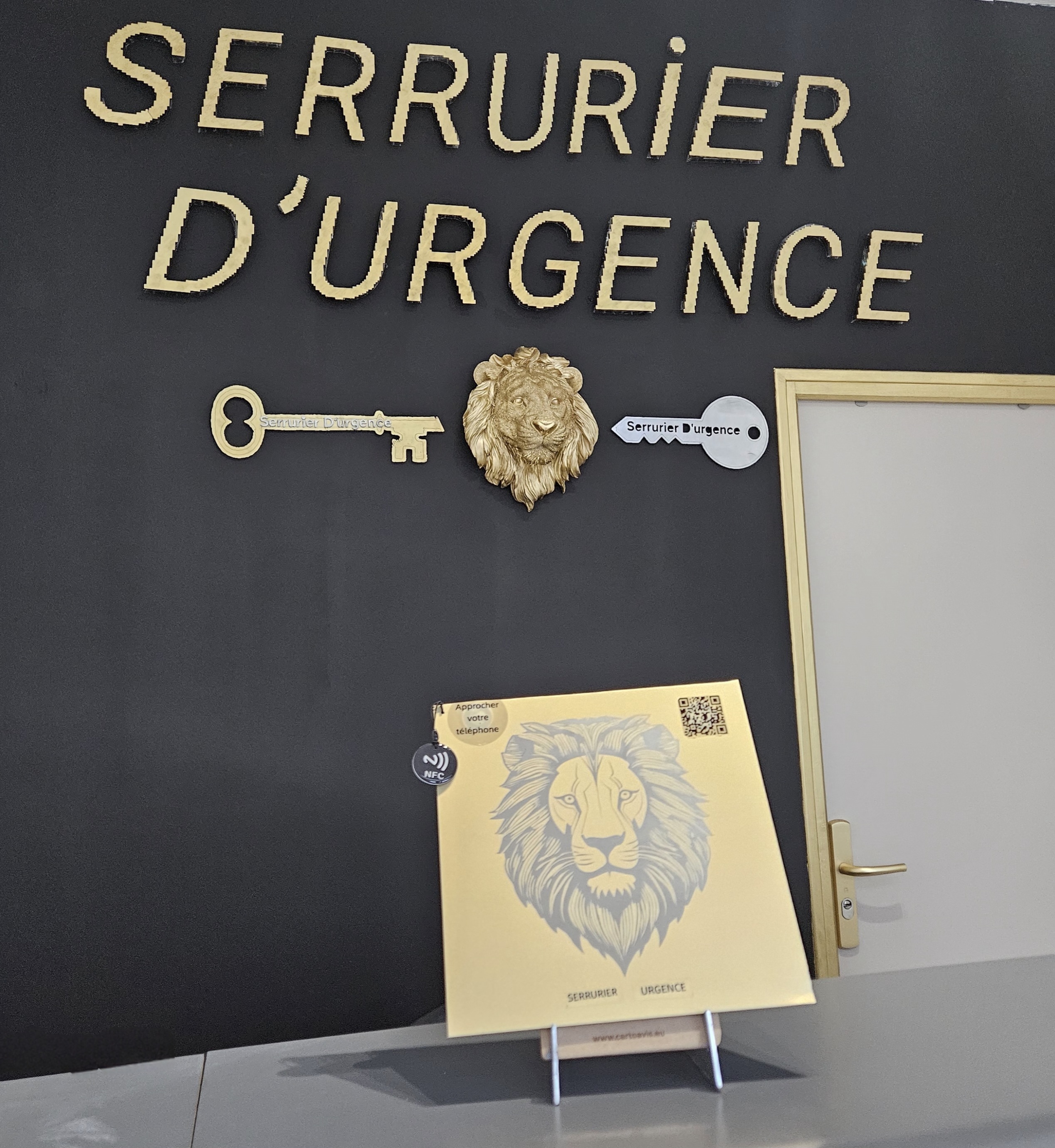 Plaque doré NFC demande d'avis clients