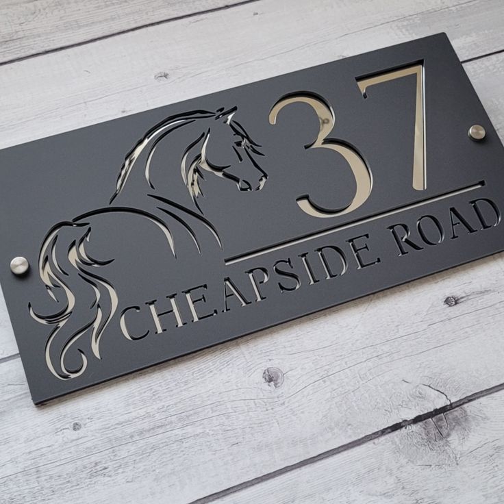 Placa de dirección personalizada