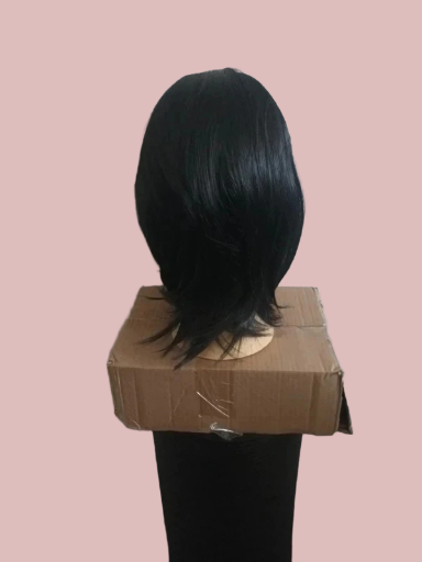 Synthetische hair silky straight middle part short wig kleur 1b 35cm