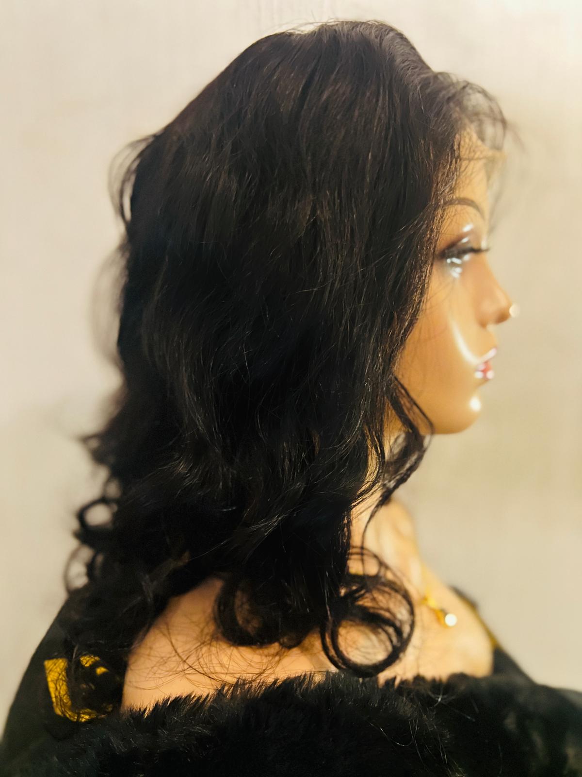 Linda pruik body wave echt haar kleur 1b 55cm