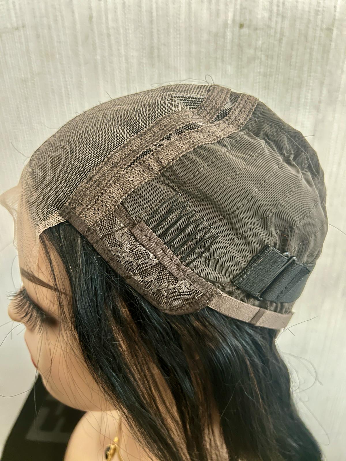 Luna silky straight pruik echt haar kleur 1b