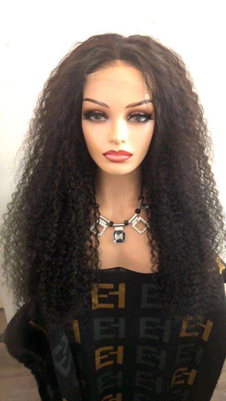 Stella curly pruik echt haar in kleur 1b