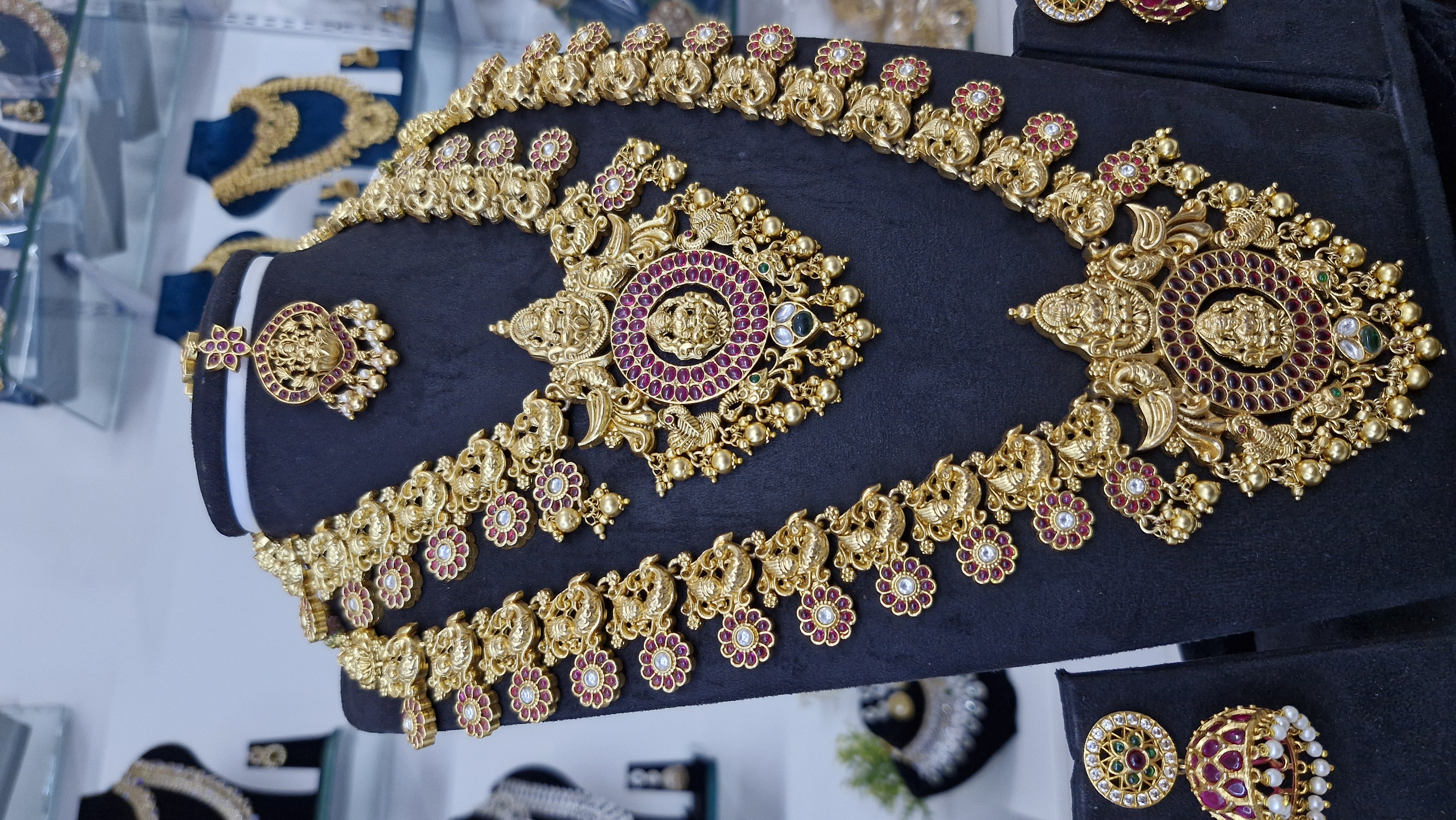 Traditional Gold-Plated Temple Jewelry Set