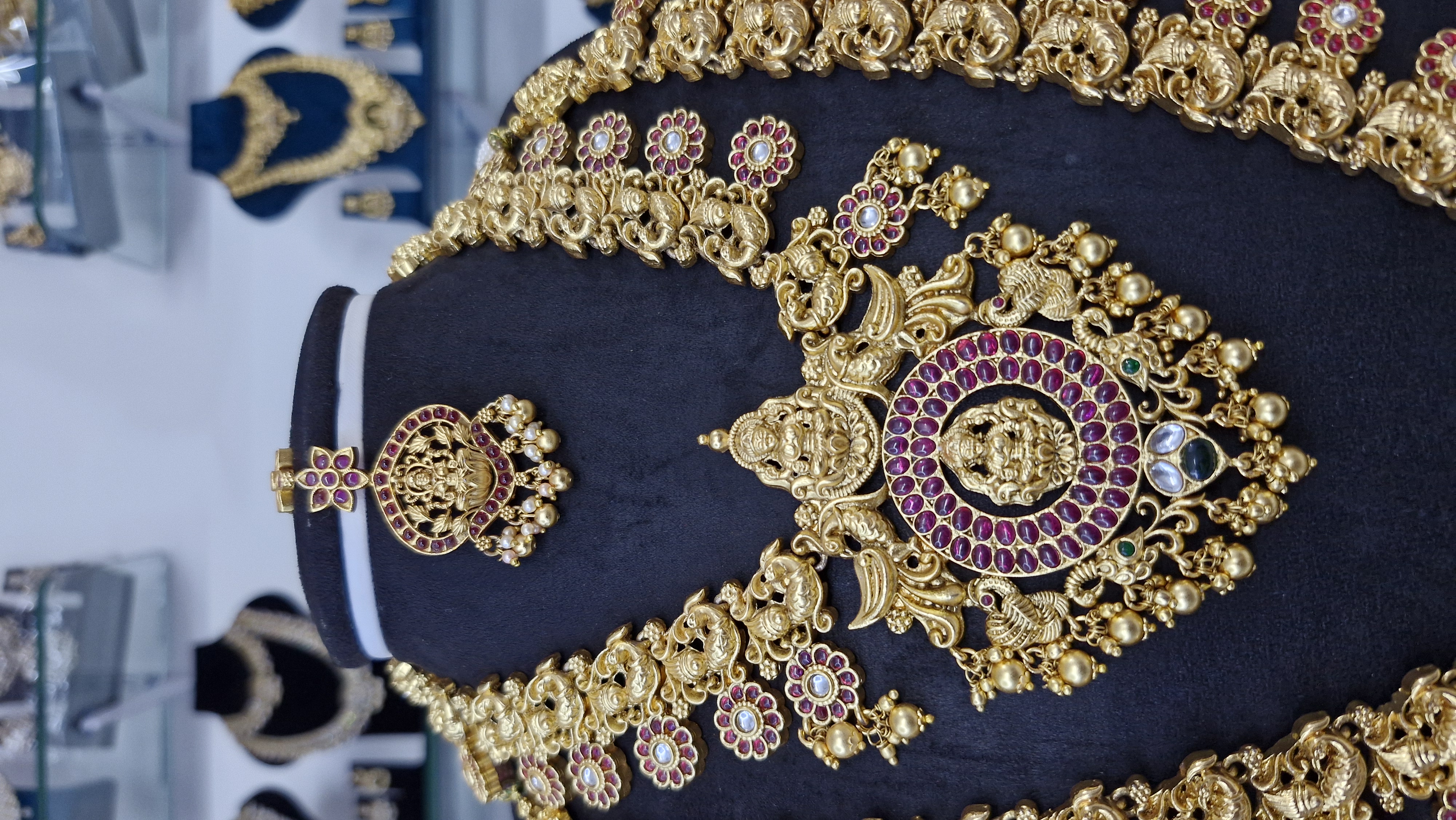 Traditional South Indian Gold Necklace Set