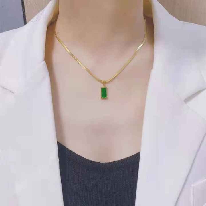 Light Luxury Emerald Zircon Pendant Necklace – Simple Stainless Steel Fashion Jewelry for Women