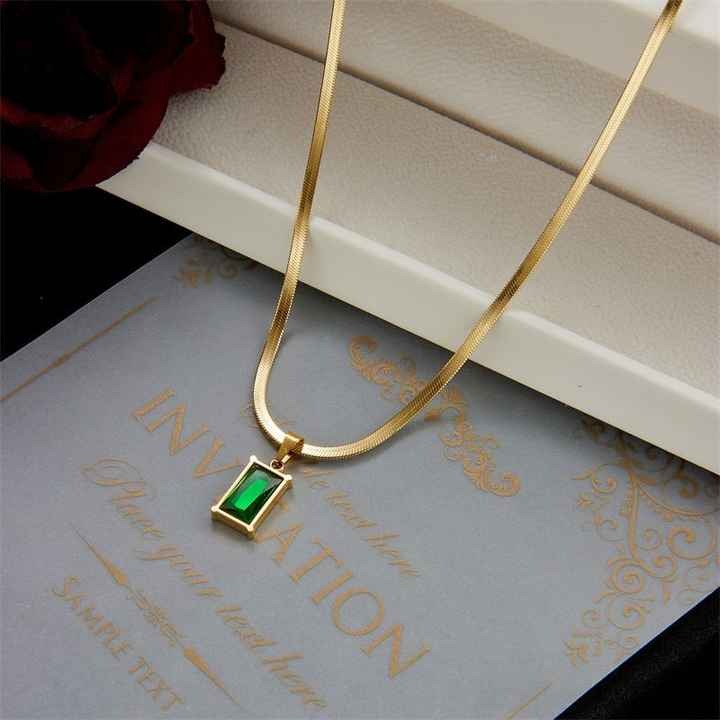Light Luxury Emerald Zircon Pendant Necklace – Simple Stainless Steel Fashion Jewelry for Women