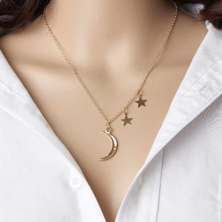 Shine bright with our fashion gold star and moon necklace for women — elegant, lightweight celestial jewelry perfect for daily wear and gifting