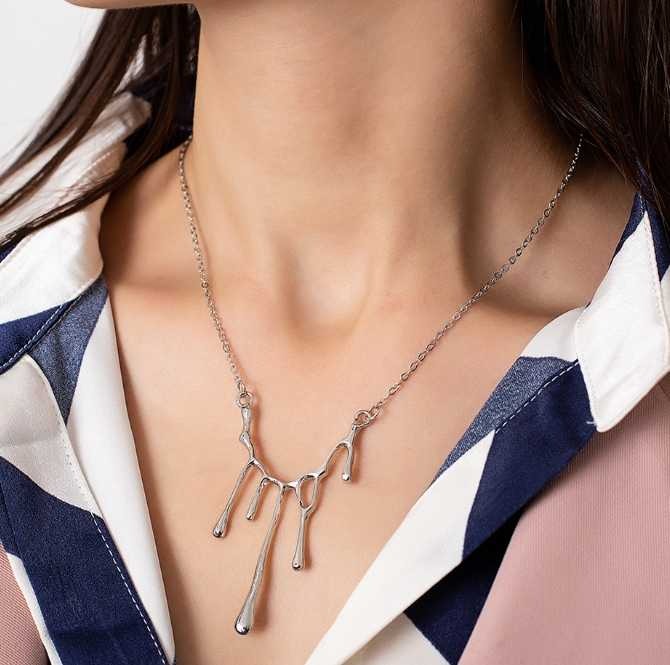 Water Drop Necklace for Women - Trendy Silver Plated Pendant, Fashion Jewelry