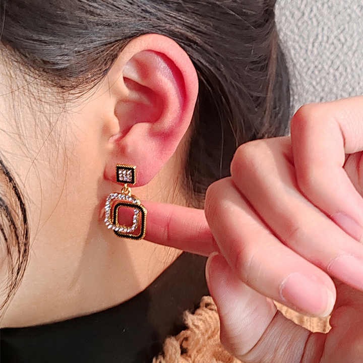 Double-Layer Square Diamond Stud Earrings for Women - Simple Elegant Jewelry