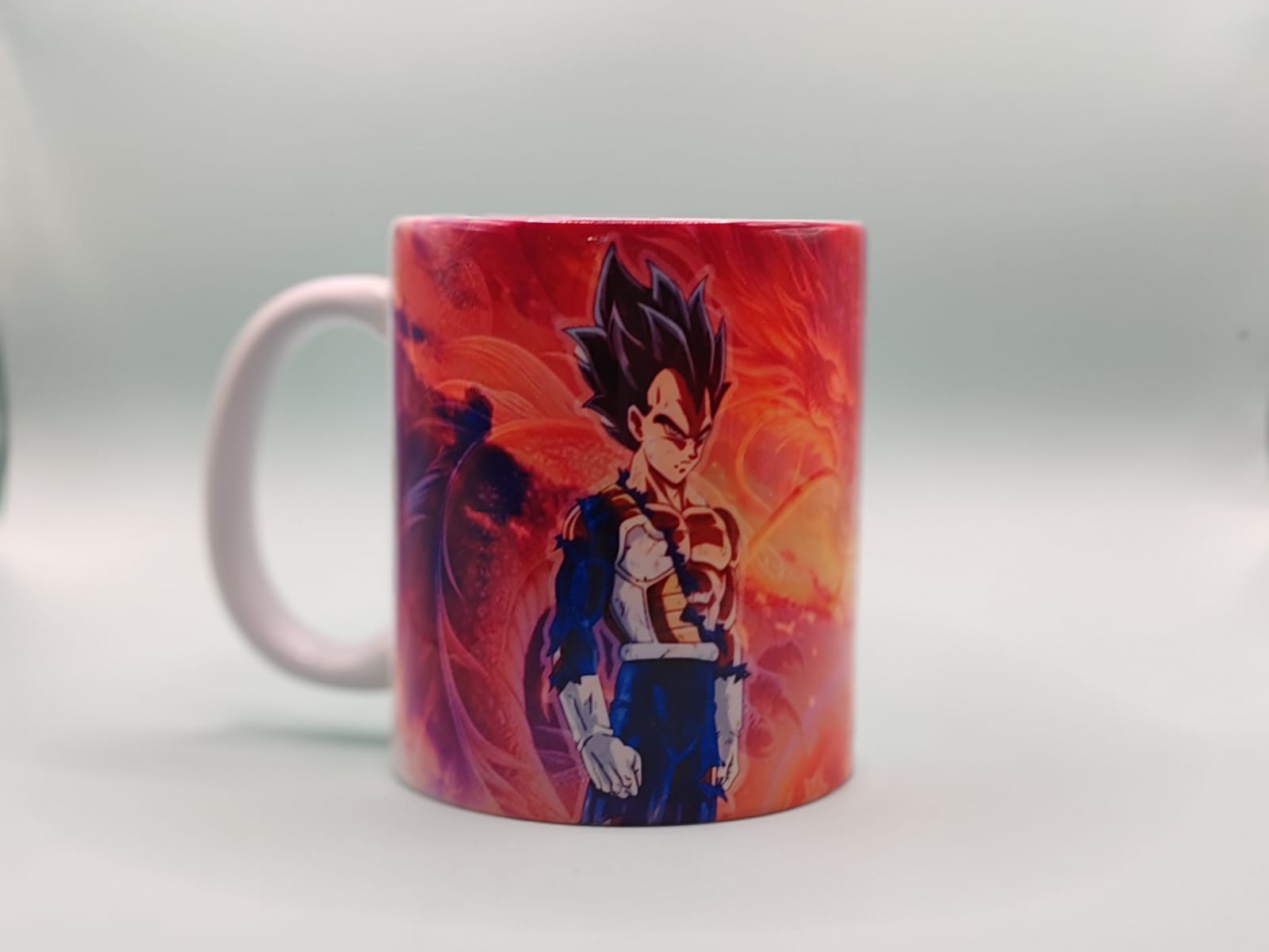 Taza de cerámica de personajes animados