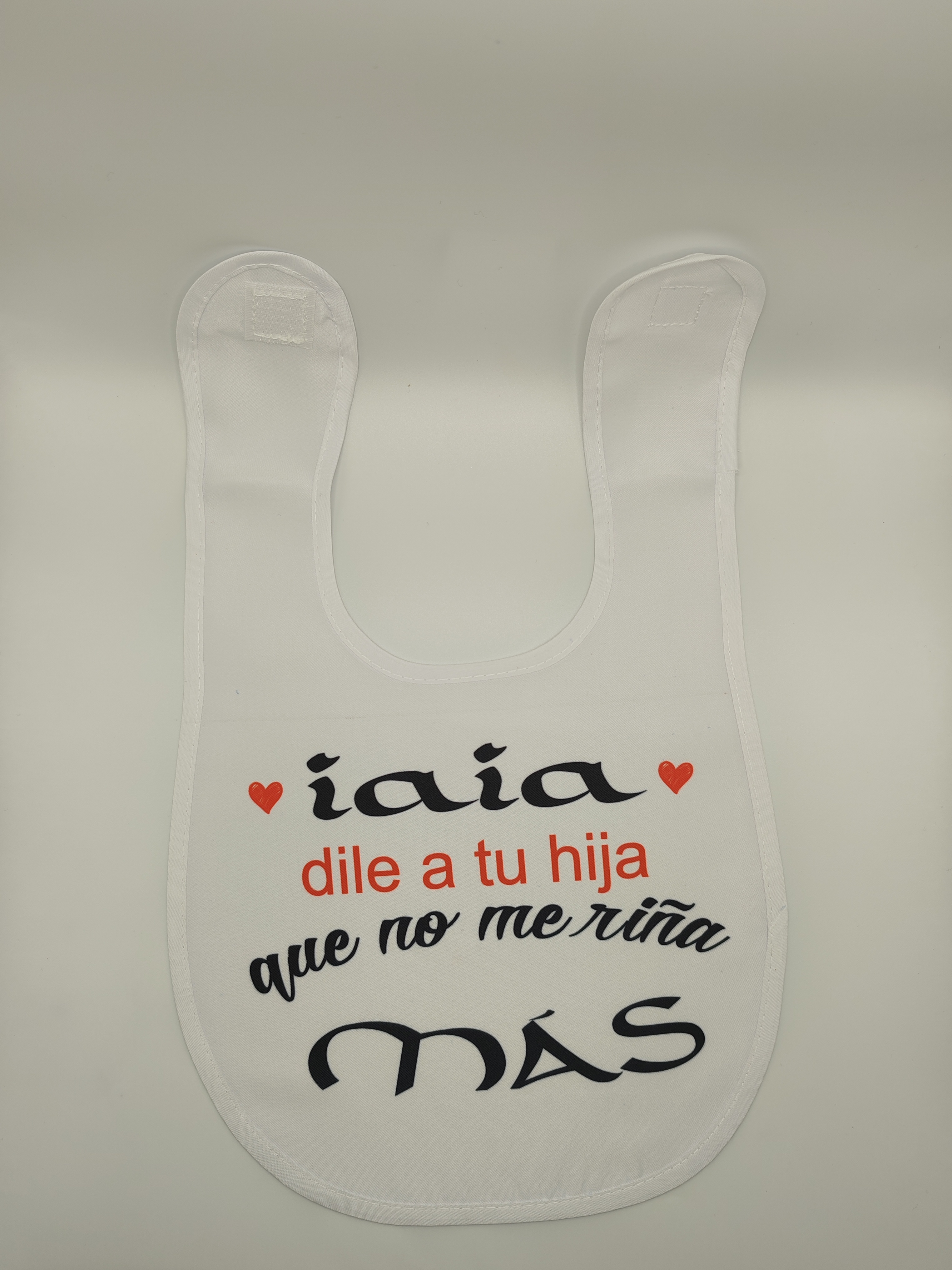 Iaia riñe a tu hija