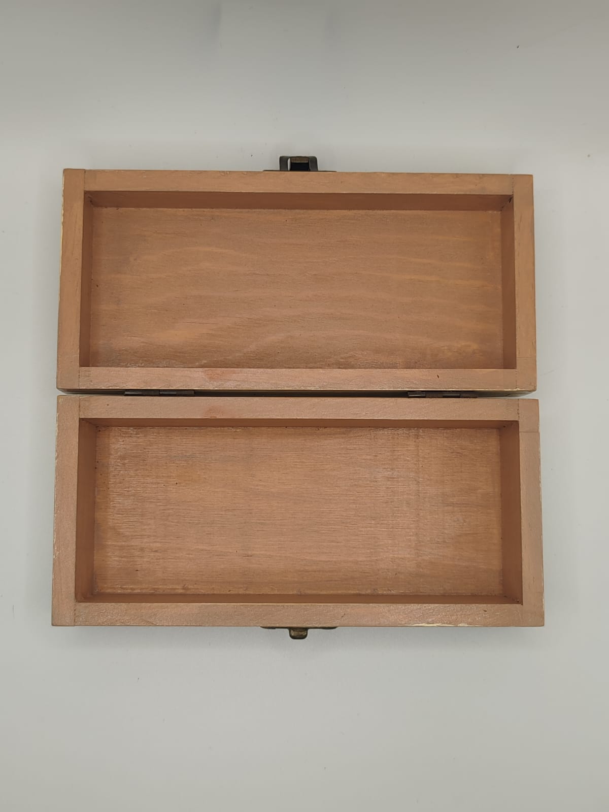 Caja de madera vintage