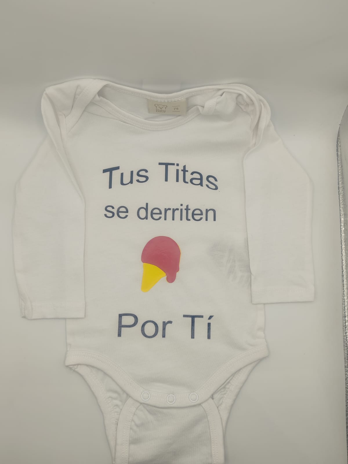 Body de bebé con frase divertida