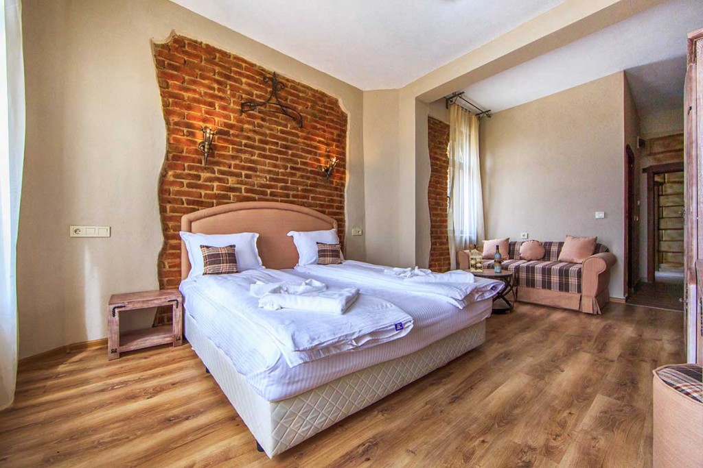 The Chamber of Dawn’s Song