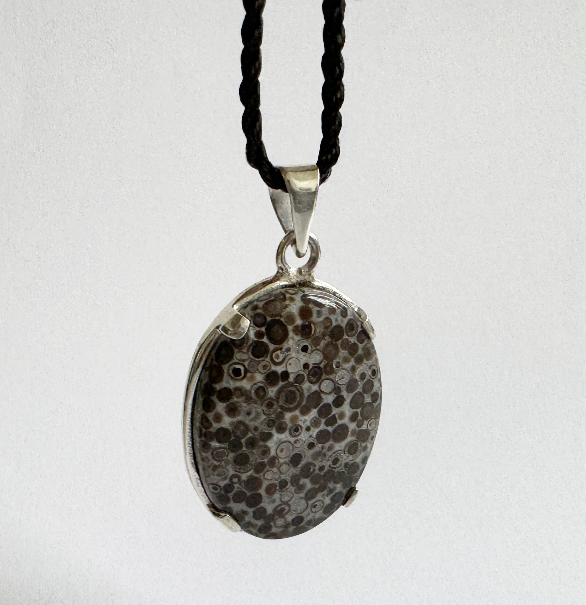 Snake Skin Aqeeq Pendant