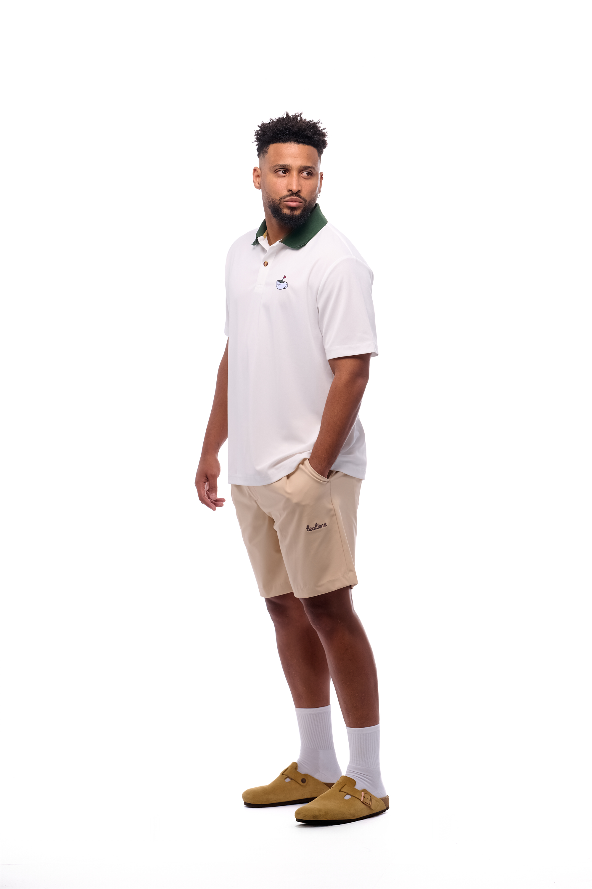 PLEATED SHORTS - BEIGE