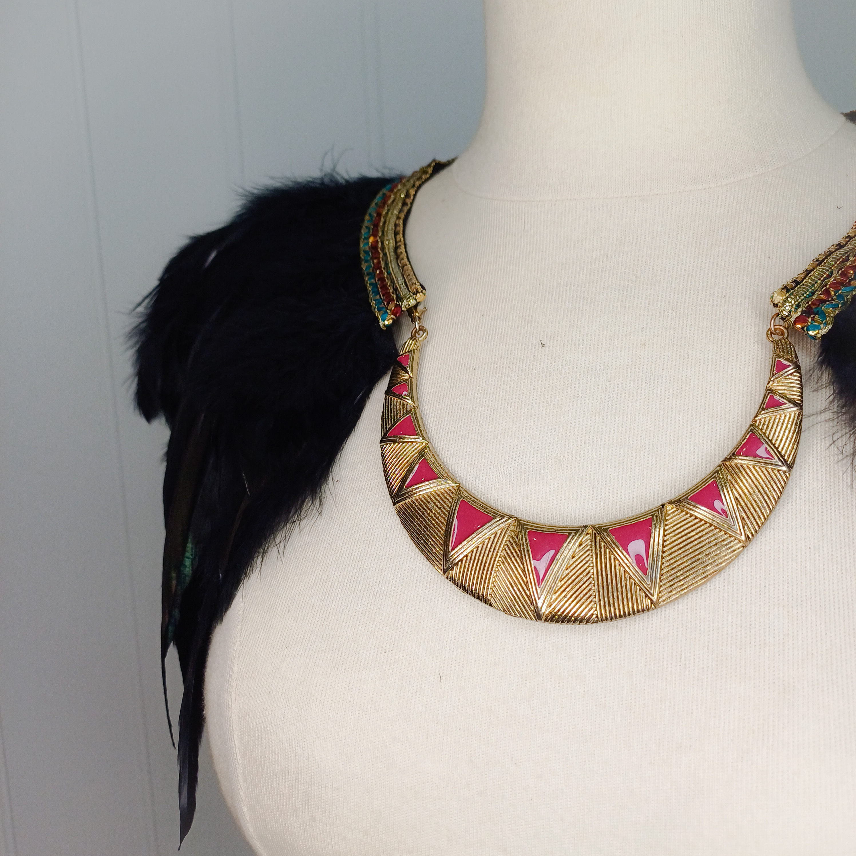 Feather collar with statement necklace