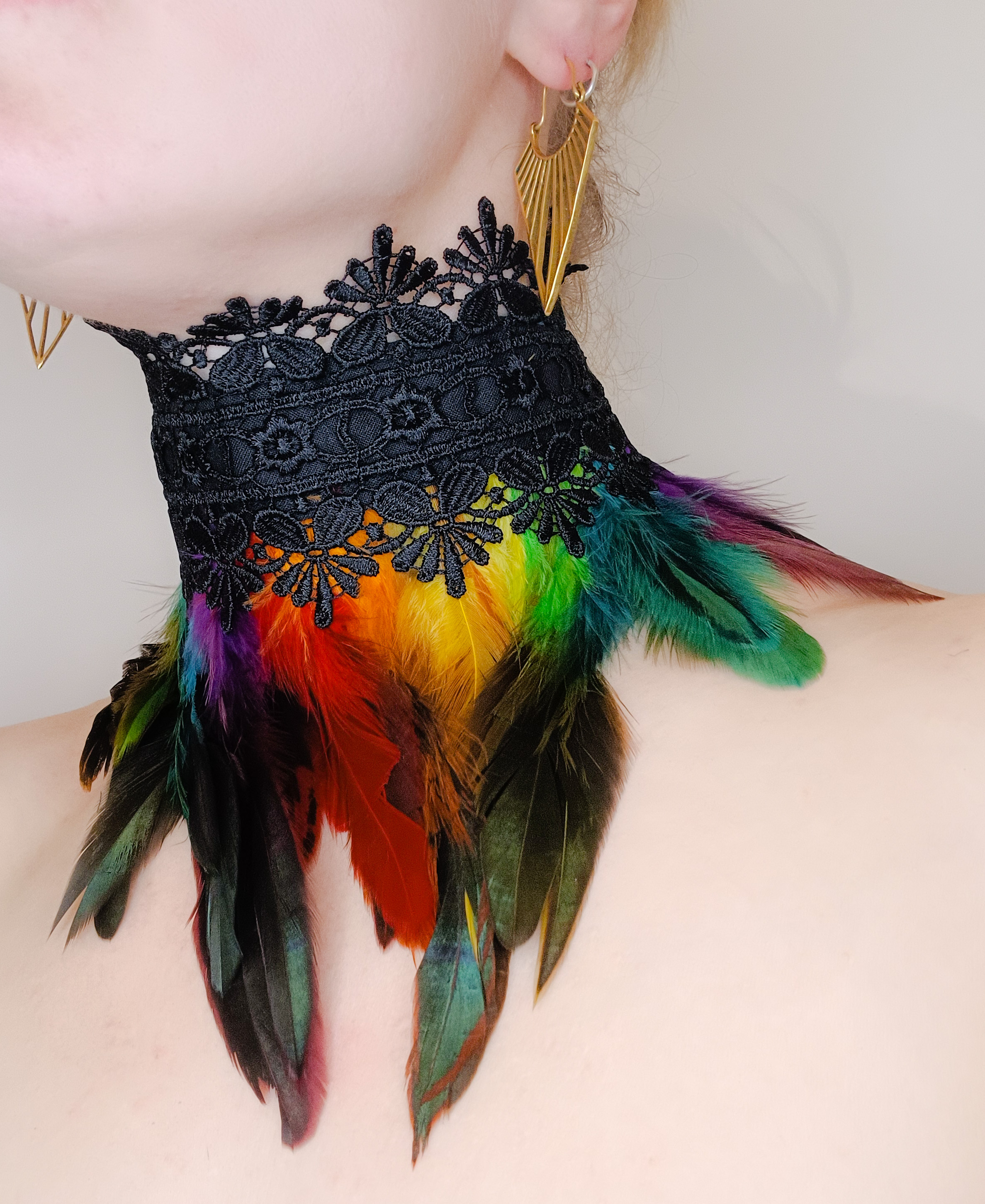 Feather and lace choker