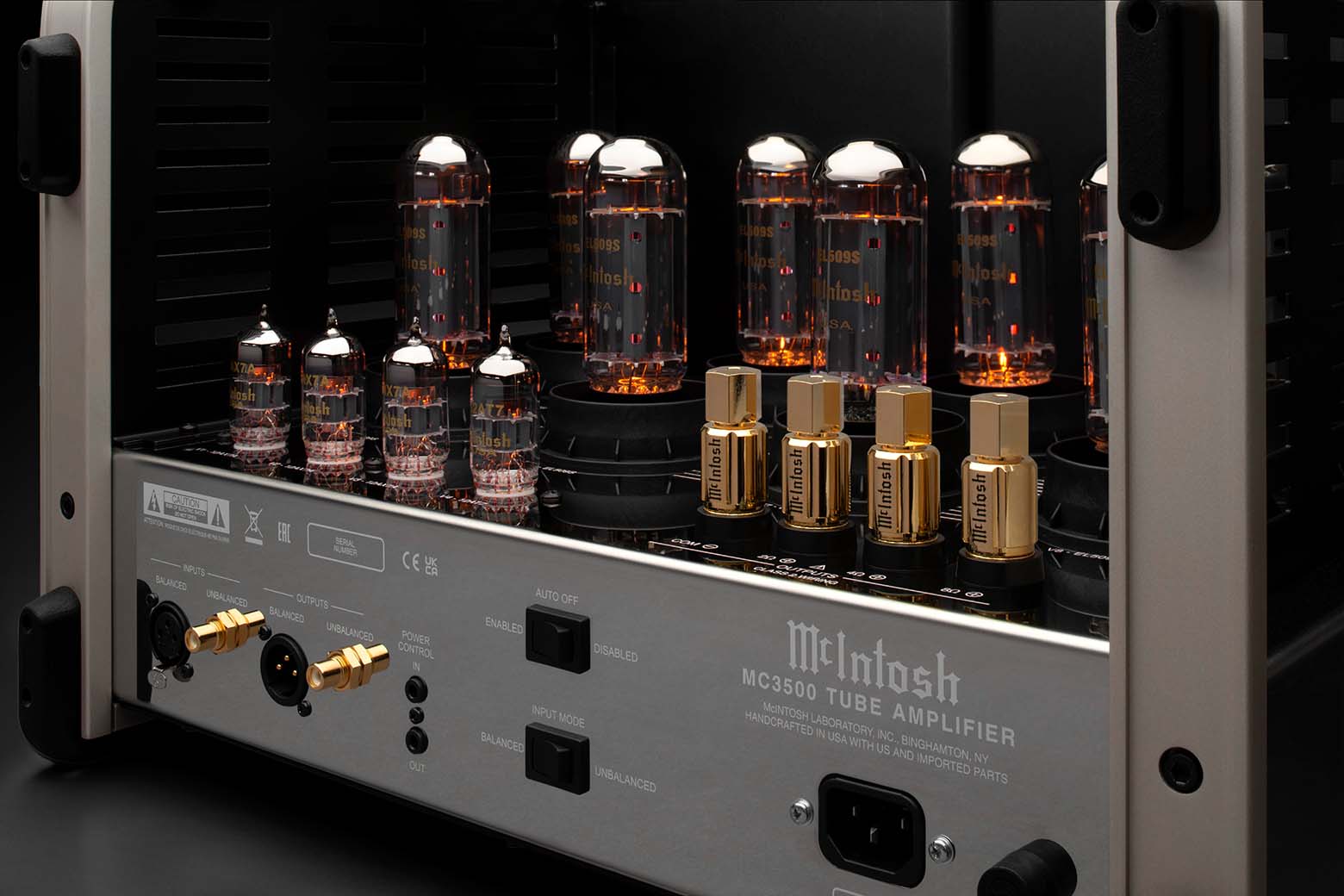 High-end lampový zesilovač McIntosh MC3500
