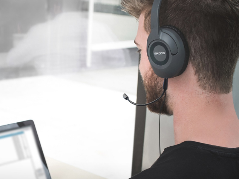 KOSS Sluchátka SB42 Sluchátka s mikrofonem