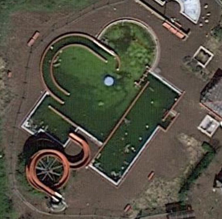 abandoned swimming pool-Nedersaksen- Niedersachsen