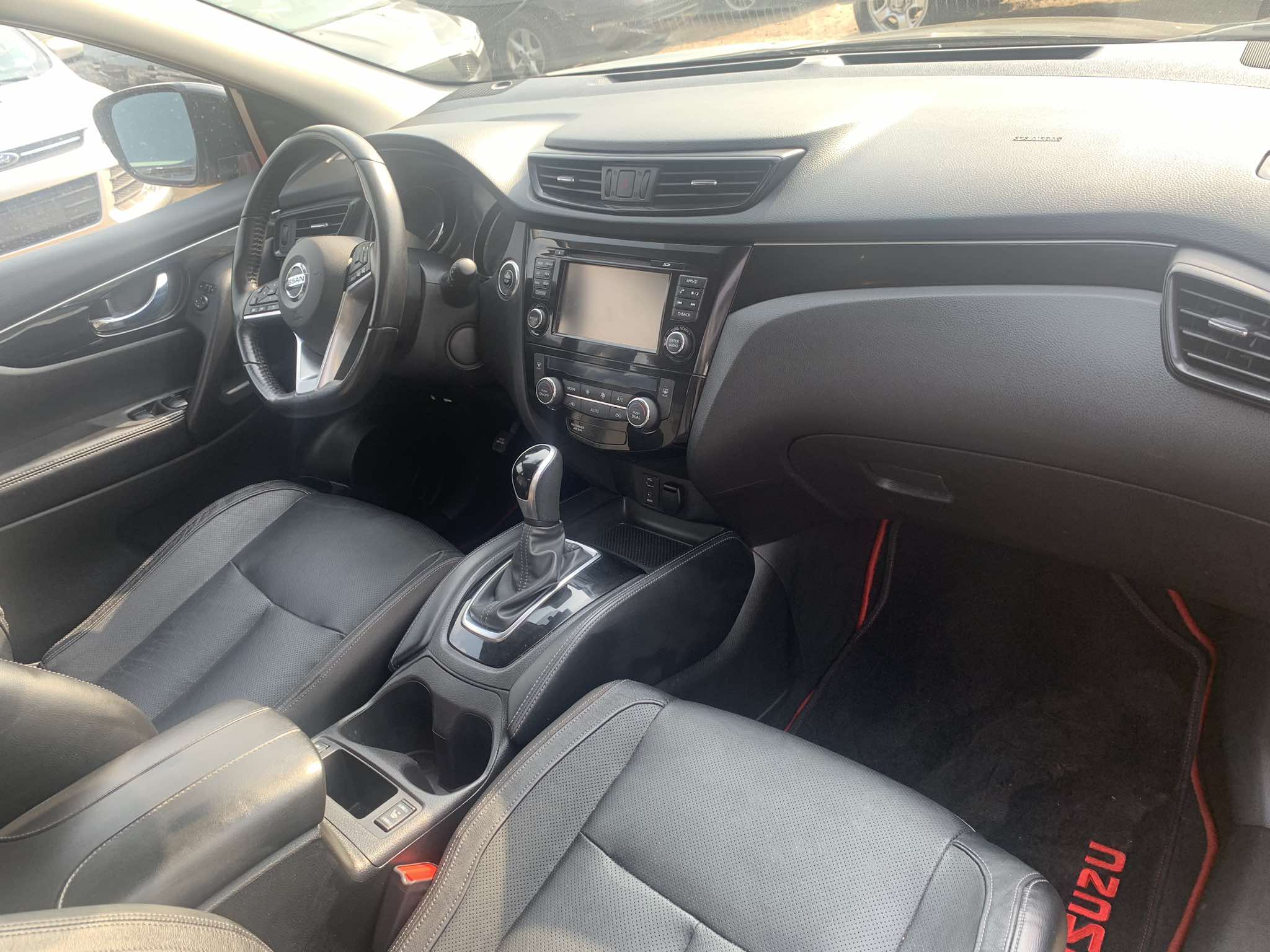 2018 Nissan Rogue Stock#:003-2024