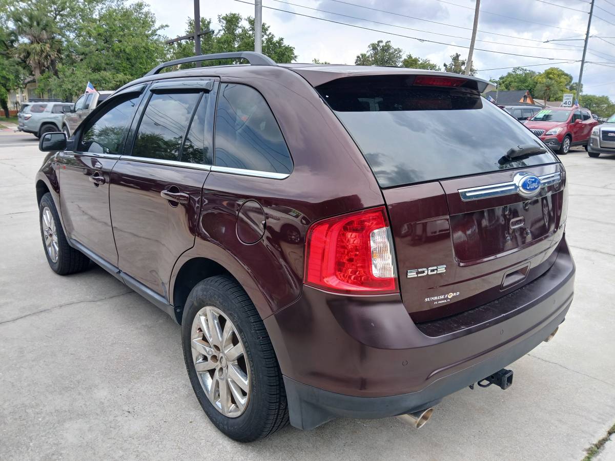 2011 Ford Escape Stock#: 016-2025