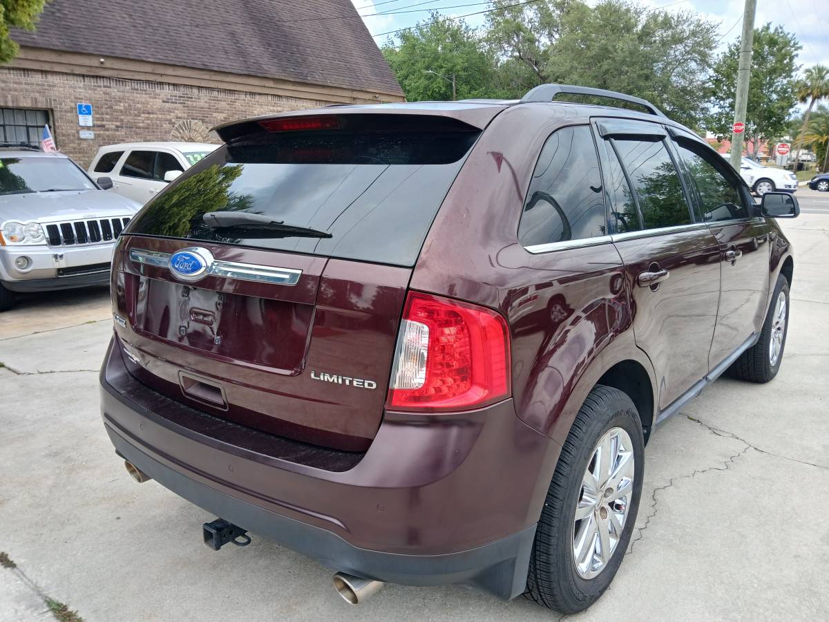 2011 Ford Escape Stock#: 016-2025