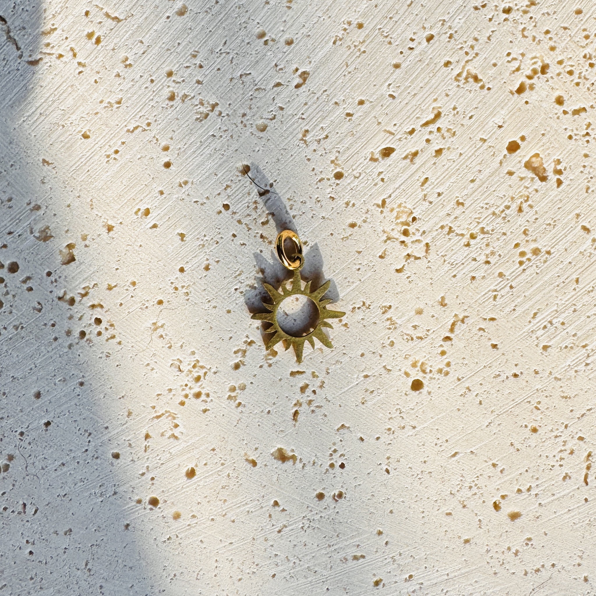 Sonne Charm