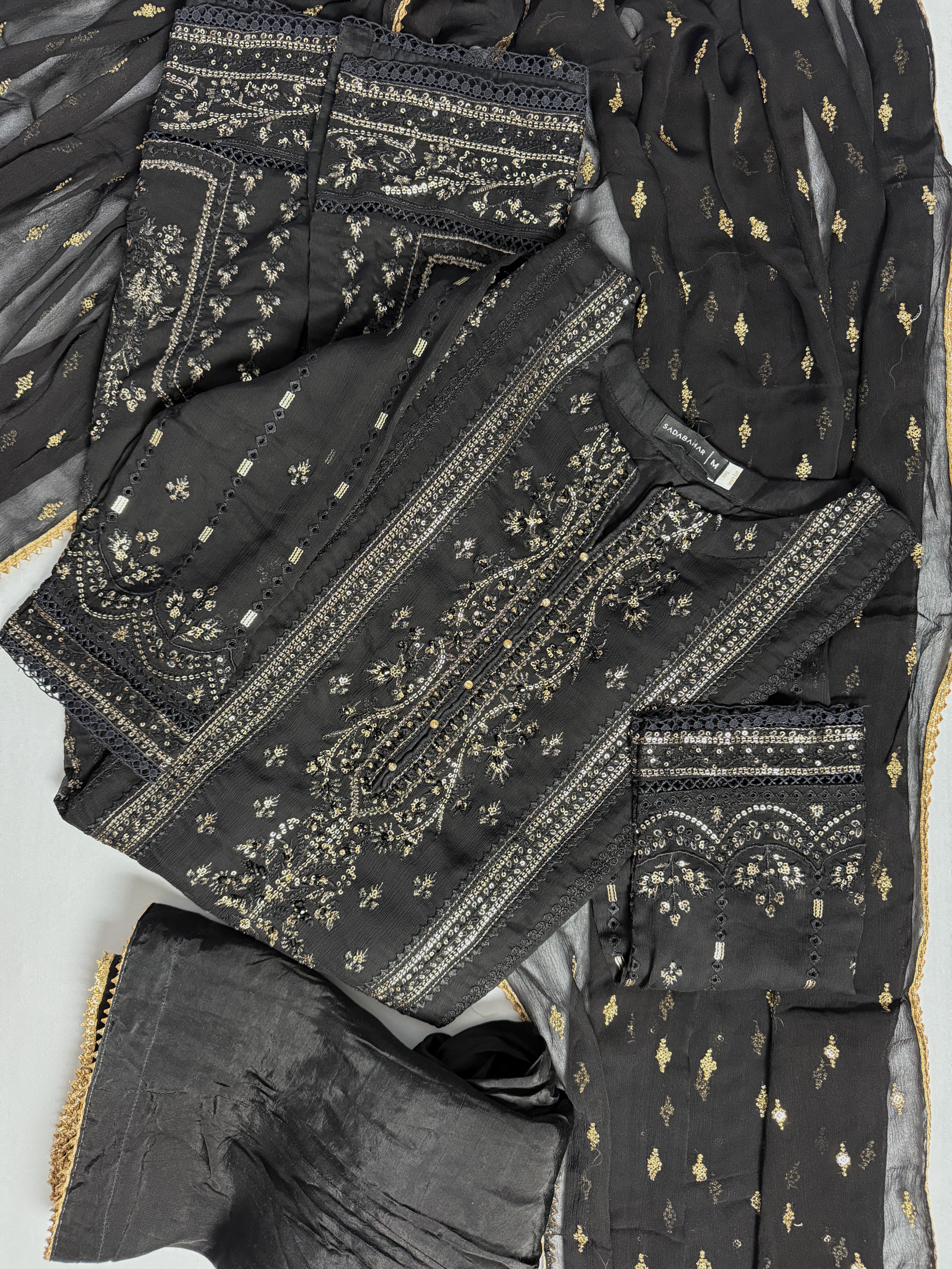 Noir Luxe - Black