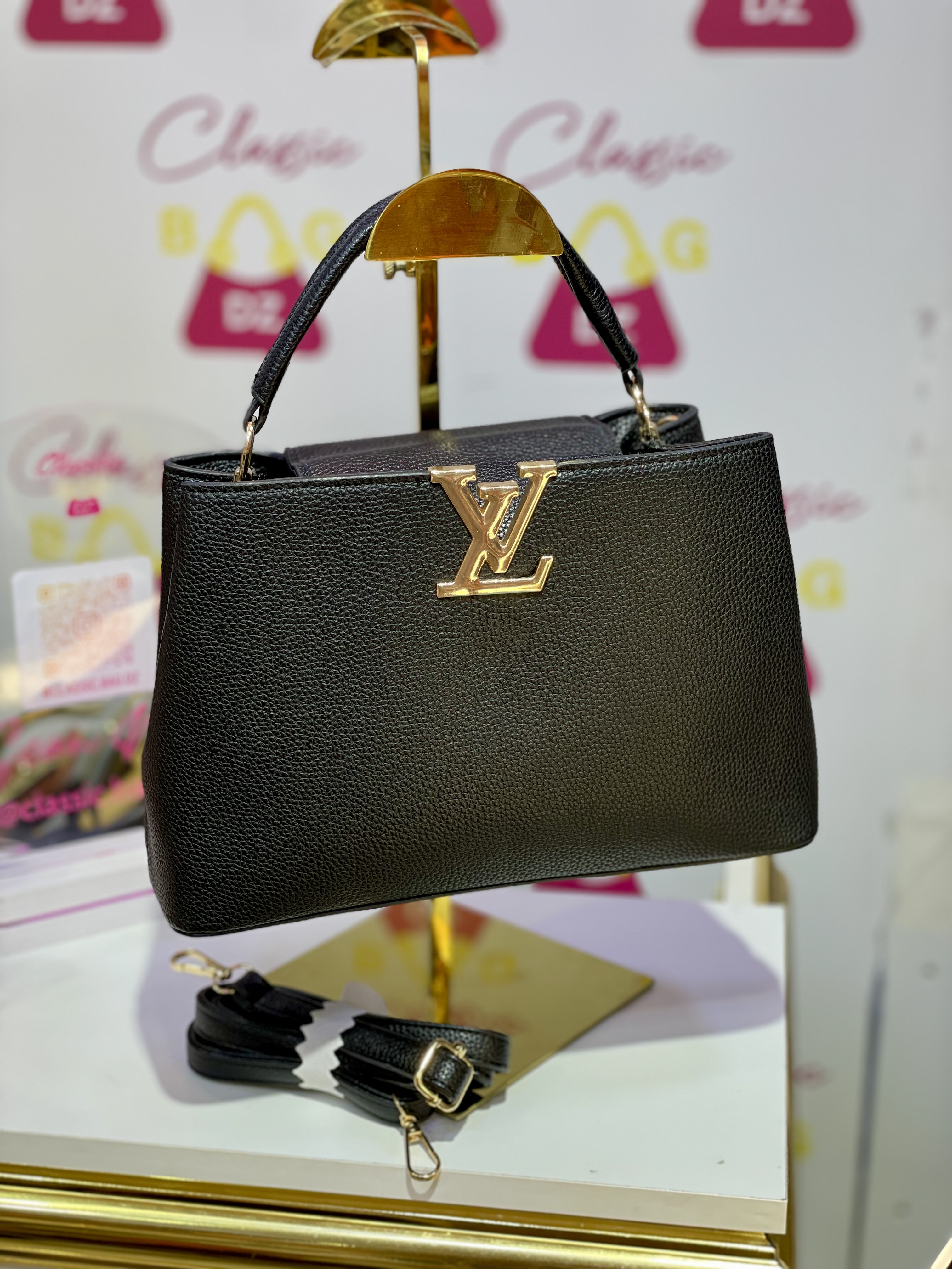 LV Capucine