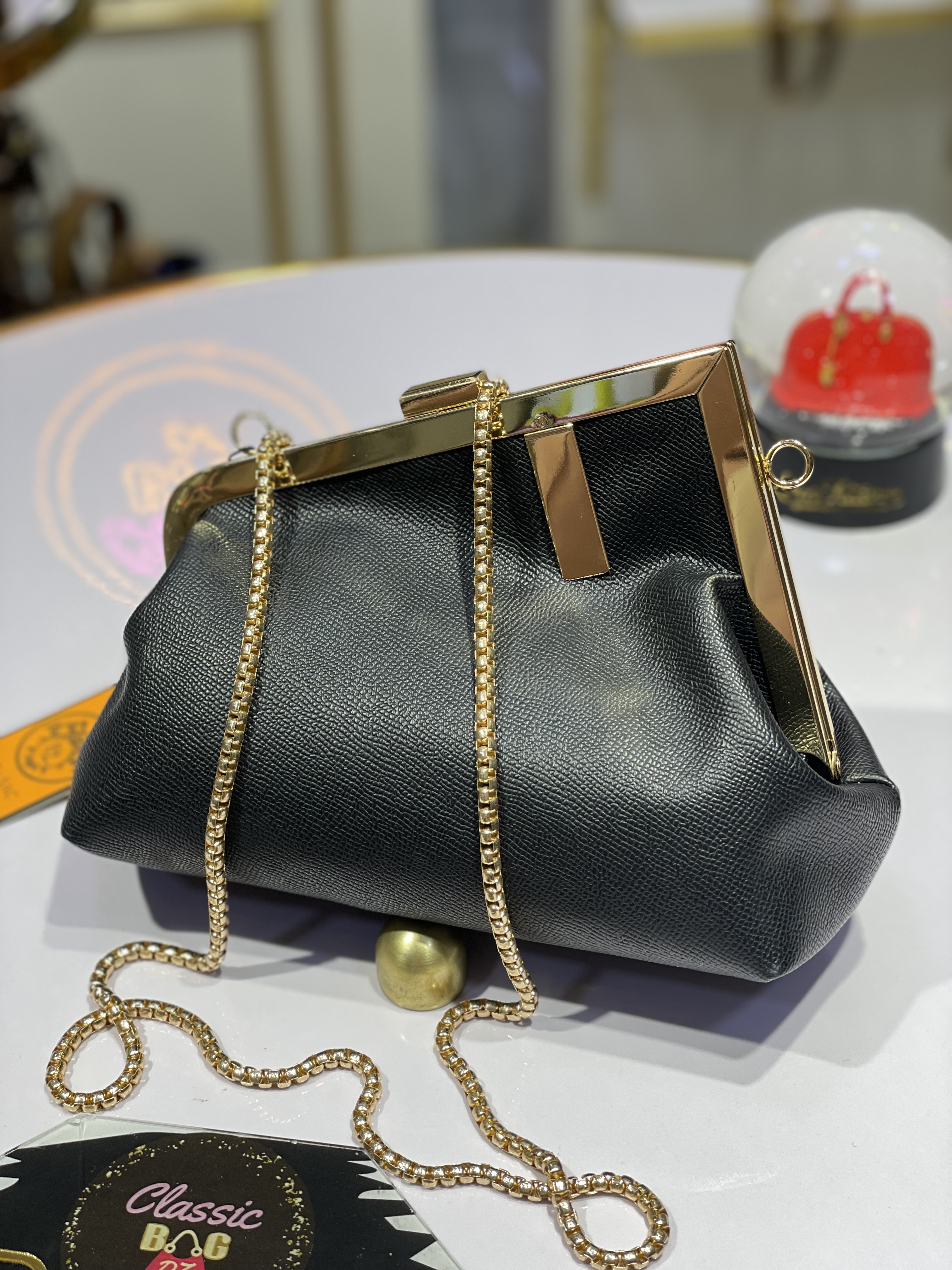 Pochette Fendi très Tendance 