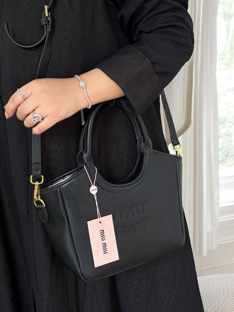 Sac miu miu avec pompon