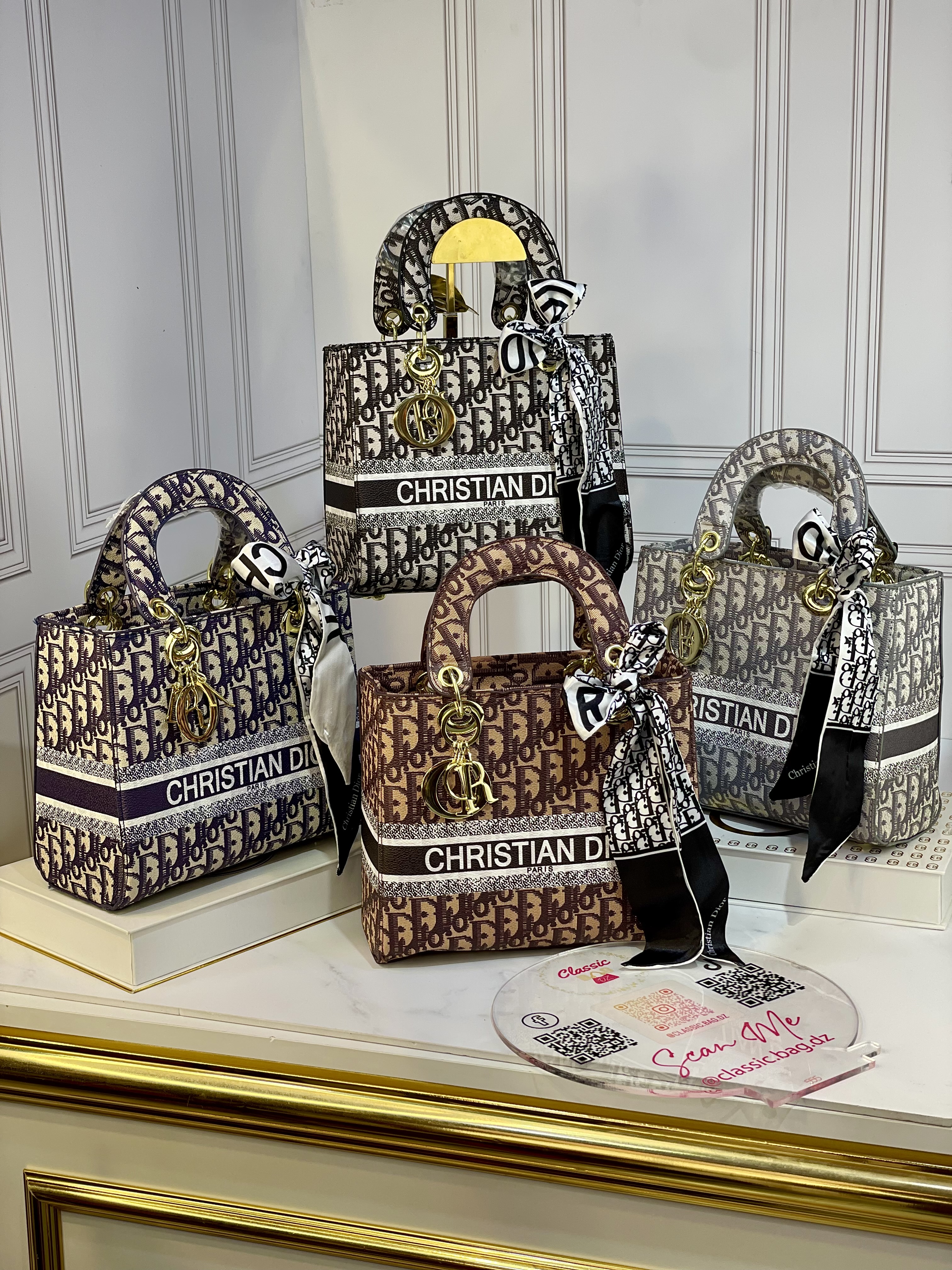 Lady Dior D-Lite 22 cm