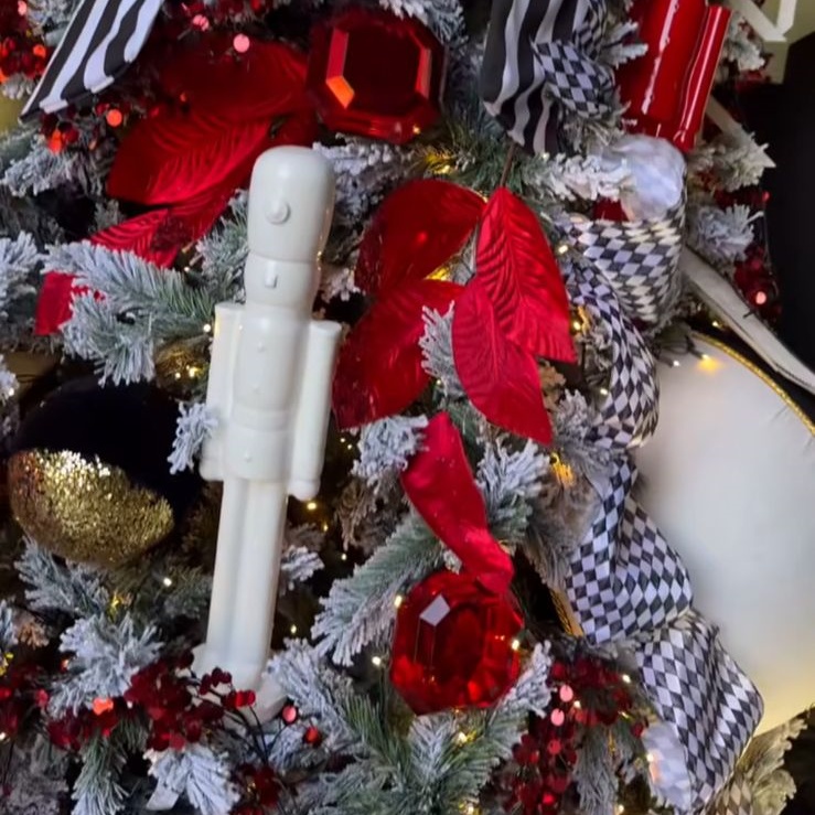 Cascanueces Jinglebutton